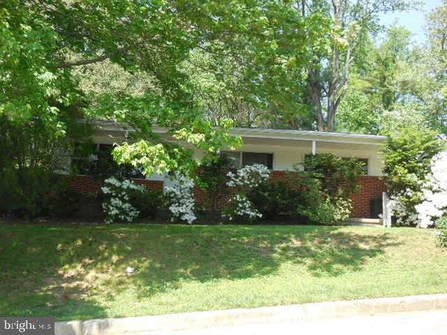 Photo of 6704 TWEEDBROOK ROAD