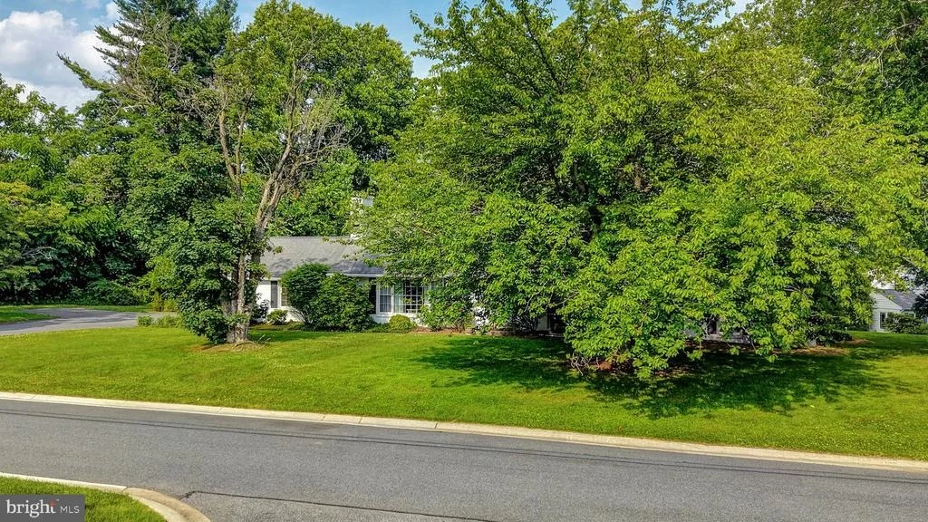 Photo of 102 MERIDEN DRIVE