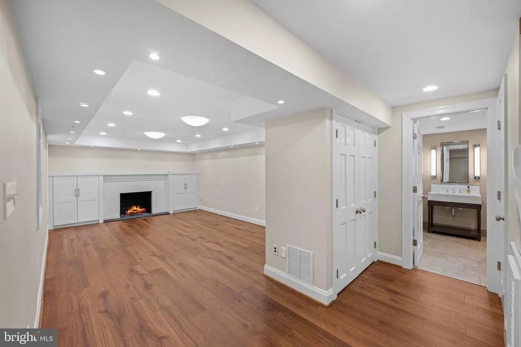 Photo of 7019 ARMAT DRIVE