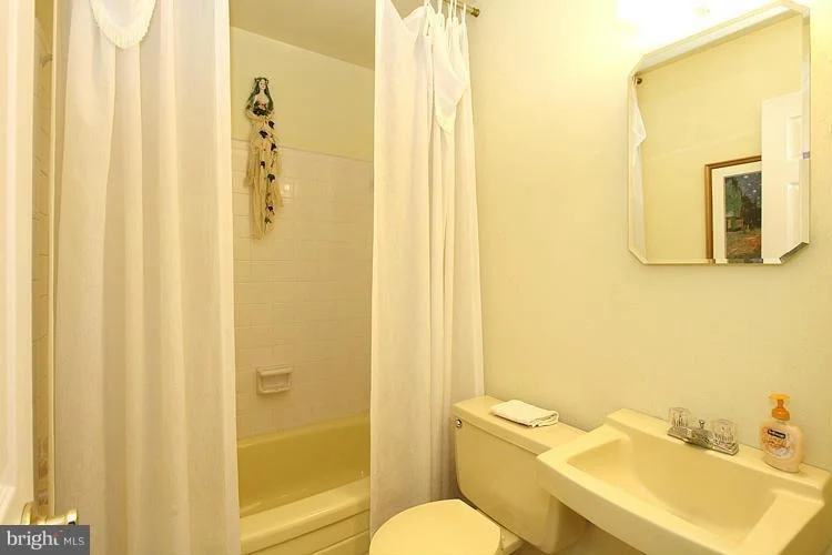 Photo of 7405 MILLER FALL ROAD
