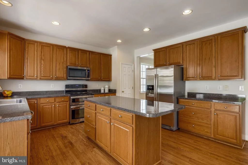 Photo of 9610 MASON LANE