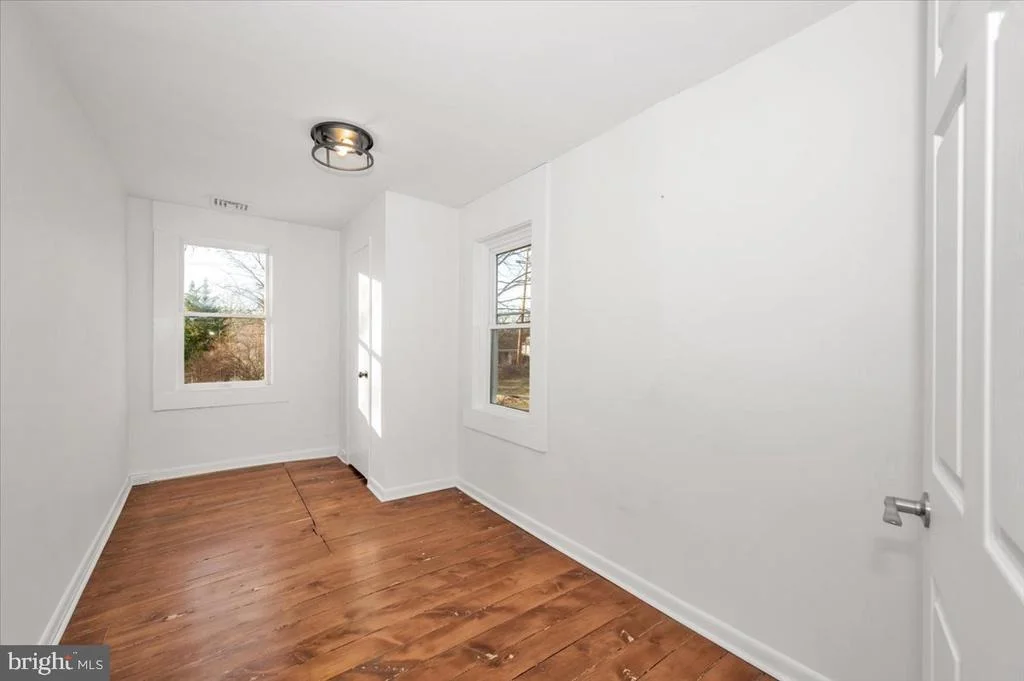 Photo of 11012 ARNOLD LANE