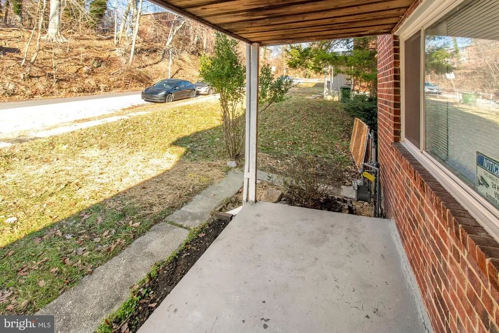 Photo of 4309 FAIRFAX ROAD
