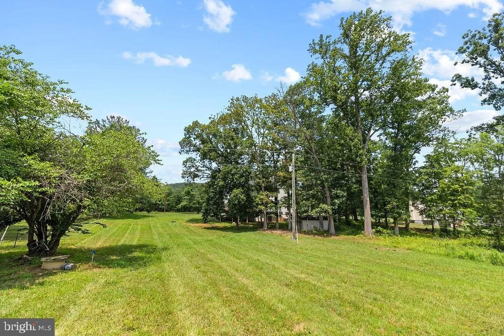 Photo of 5719 BEVERLEYS MILL ROAD