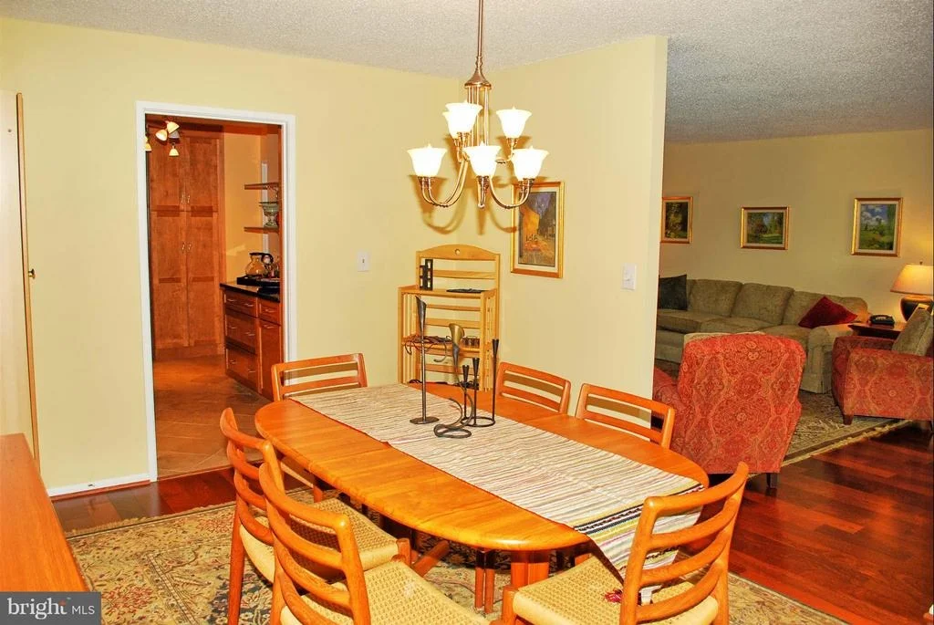 Photo of Unit 508 at 5902 MOUNT EAGLE DRIVE