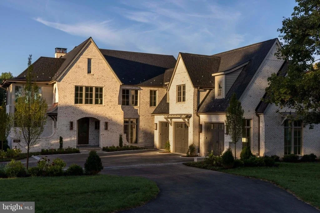 Photo of 9605 GEORGETOWN PIKE