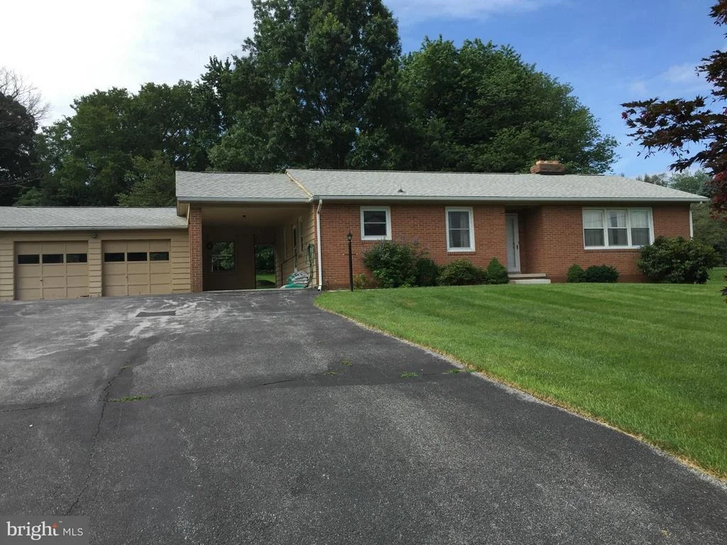 Photo of 6007 KEYSER LANE