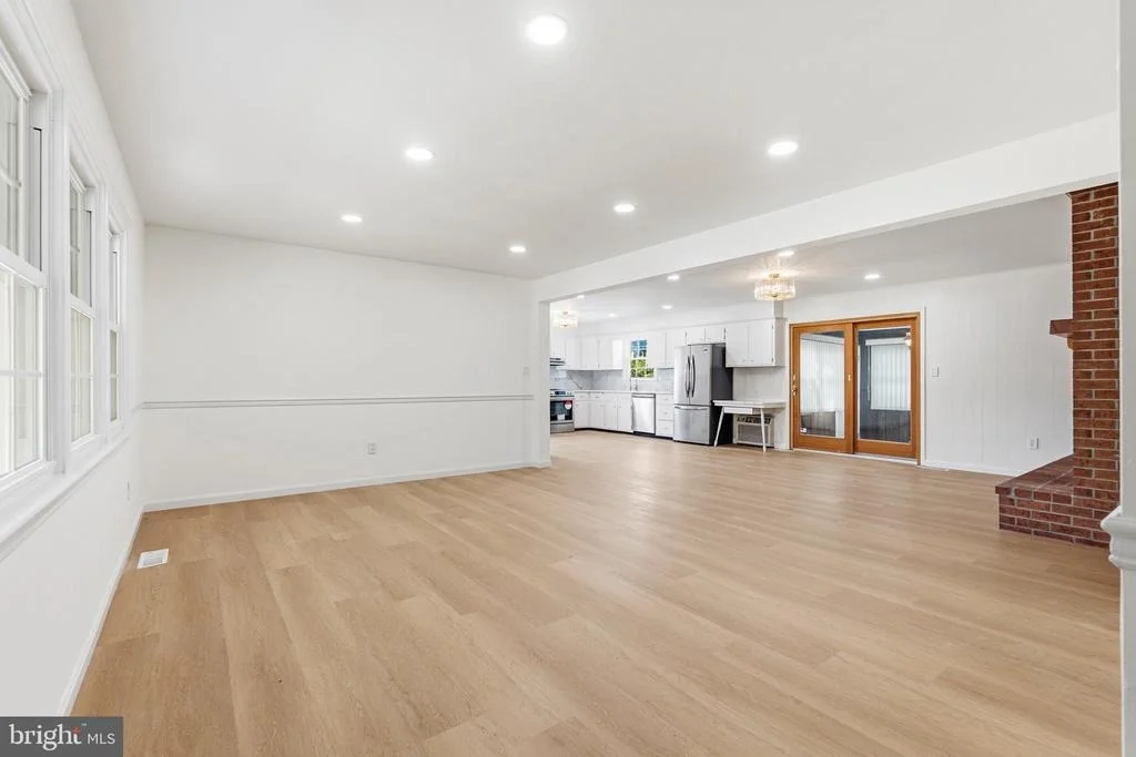 Photo of 6783 SUNNYBROOK DRIVE
