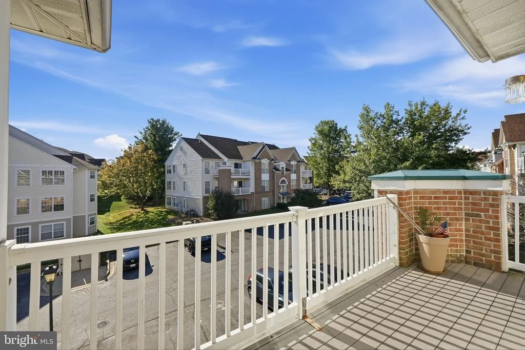 Photo of Unit 3A at 2103 WAYSIDE DRIVE