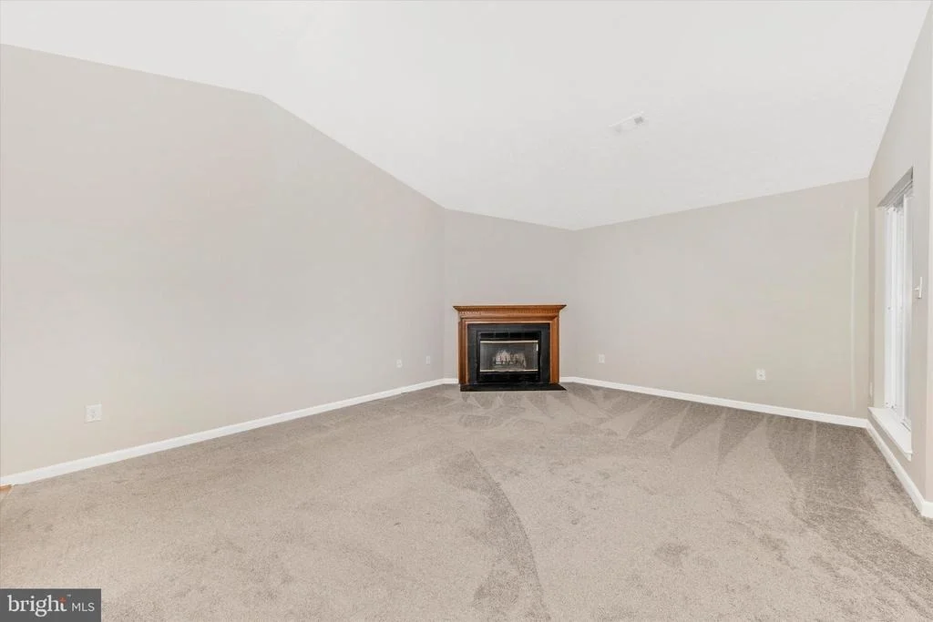 Photo of Unit 2C at 2149 WAINWRIGHT COURT