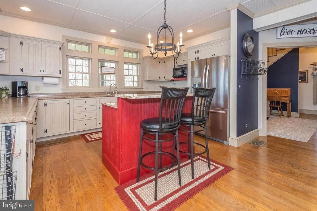 Photo of 726 SUNSET RIDGE DRIVE