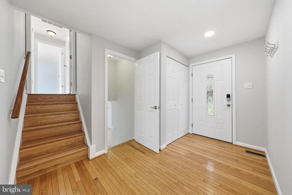 Photo of 6113 ELAINE DRIVE