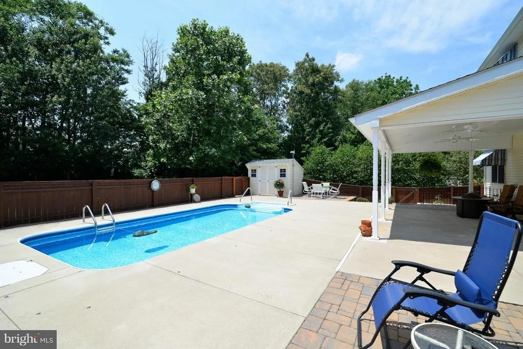 Photo of 1023 BEXHILL DRIVE