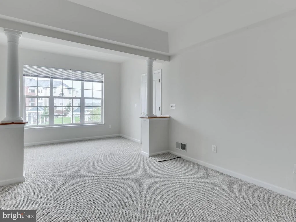 Photo of Unit 208 at 7305 MAPLECREST ROAD