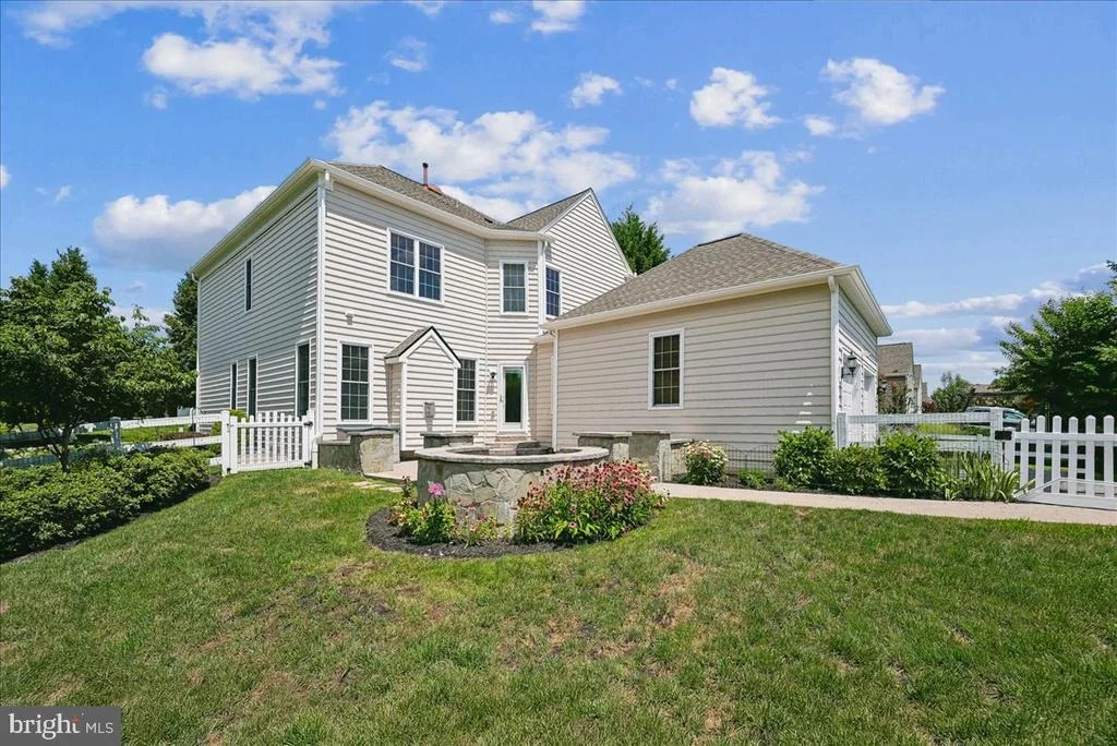 Photo of 41305 WINDYBUSH DRIVE