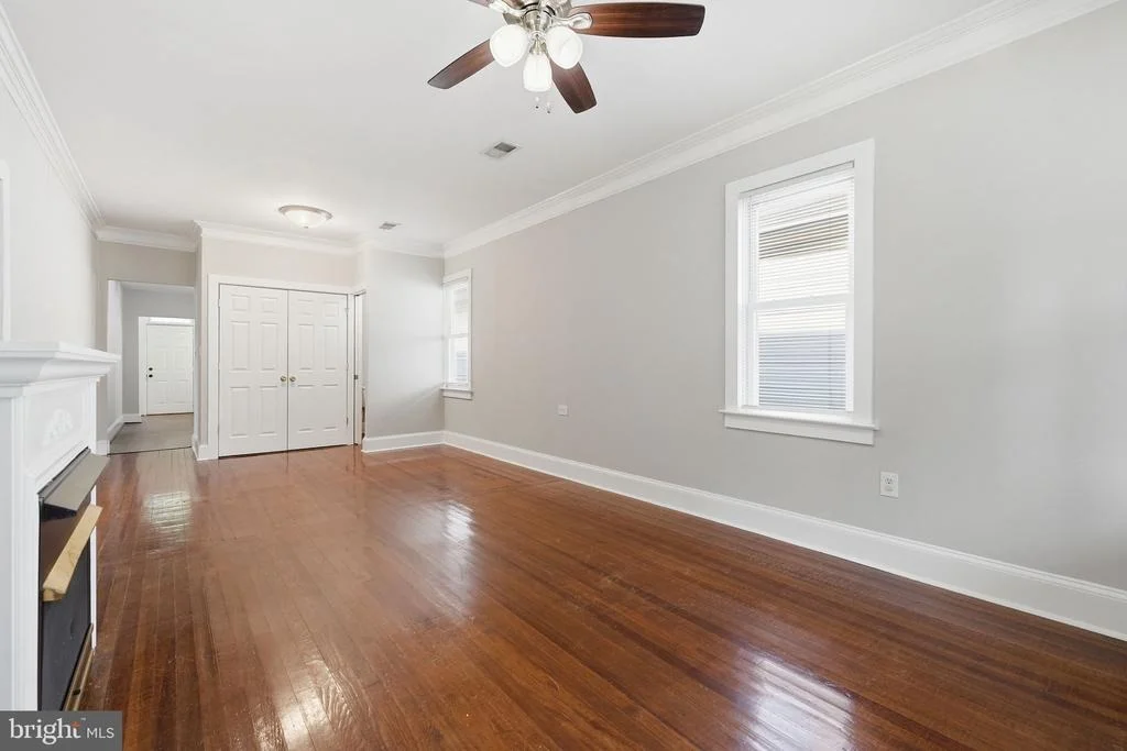 Photo of 320 3RD AVENUE