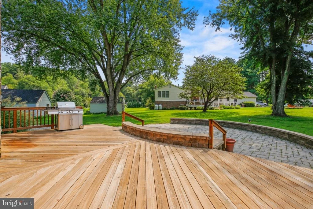 Photo of 318 DUXBURY ROAD