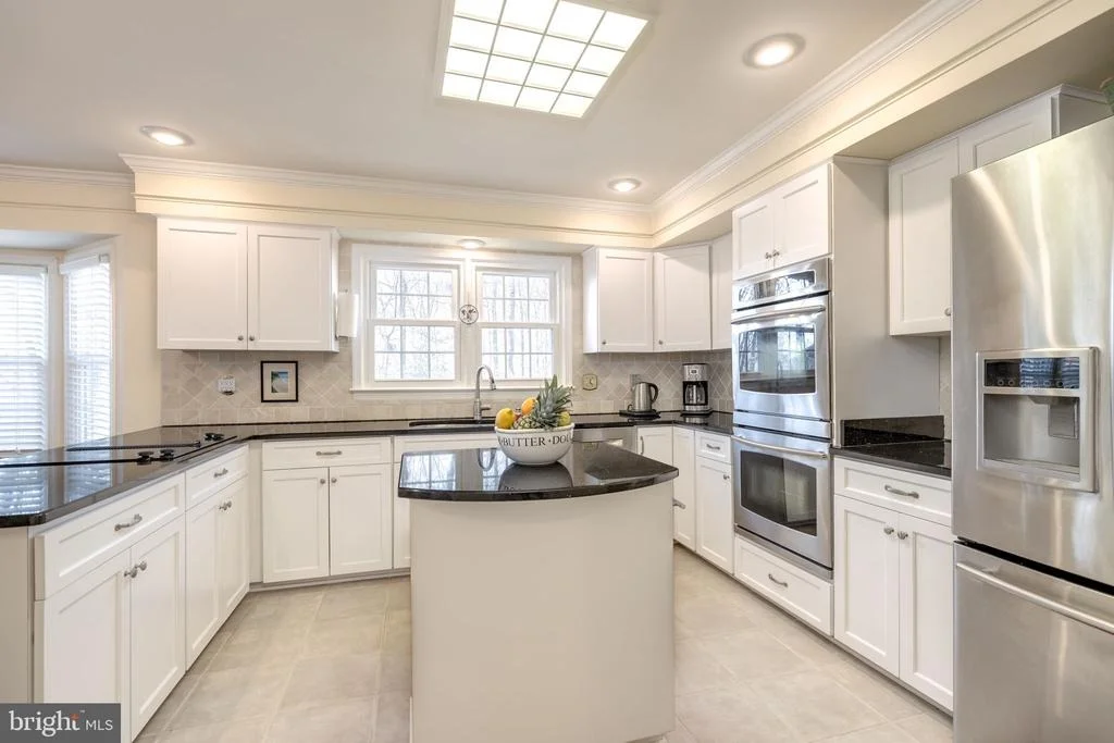 Photo of 7802 LAKELAND VALLEY DRIVE