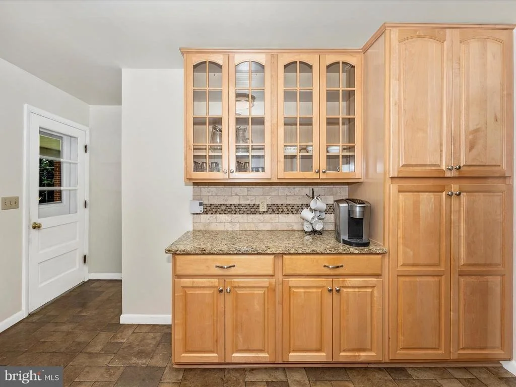 Photo of 5634 SHOOKSTOWN ROAD