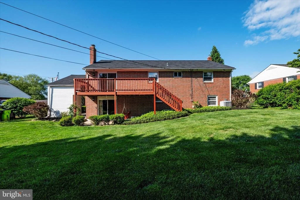 Photo of 716 FLINTLOCK DRIVE
