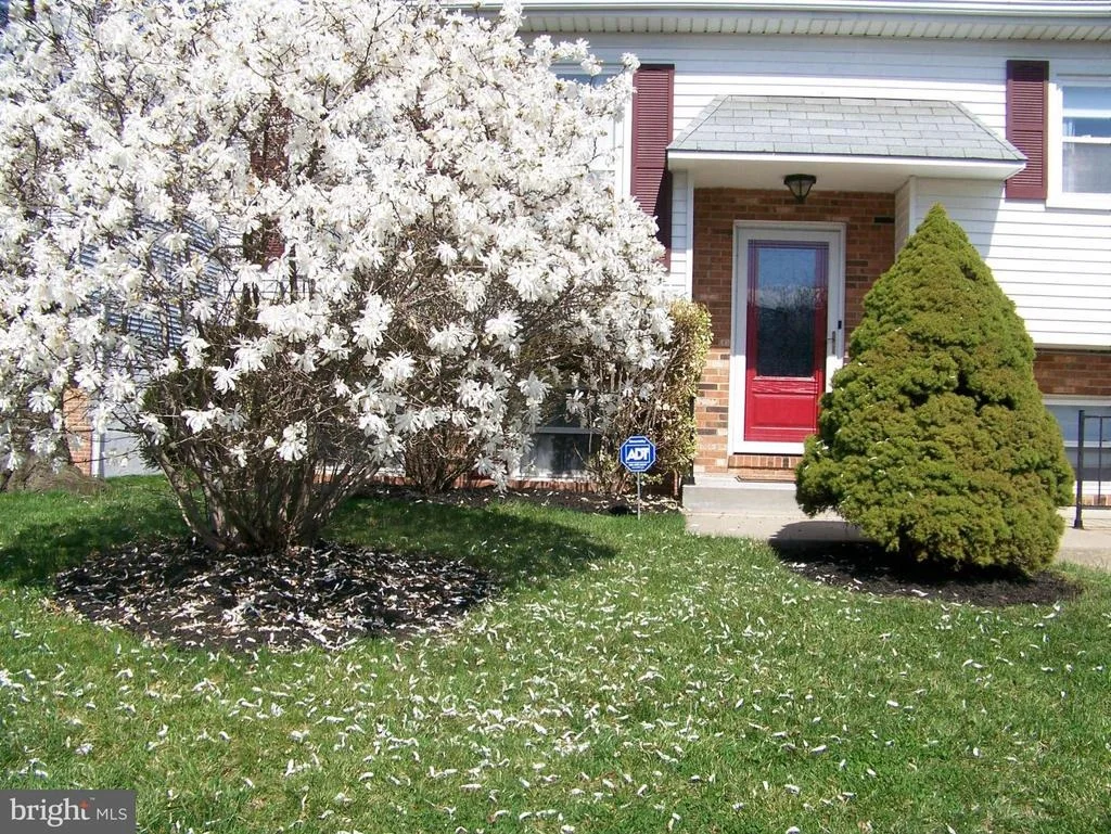 Photo of 1324 APPLETREE COURT