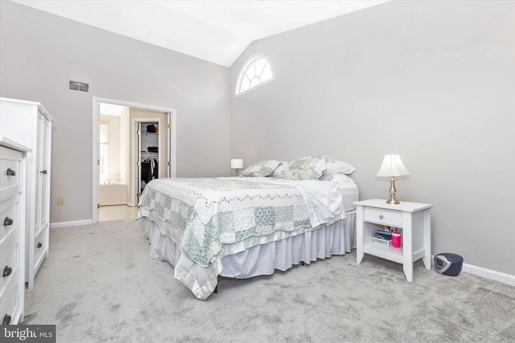 Photo of 6218 RAINIER DRIVE