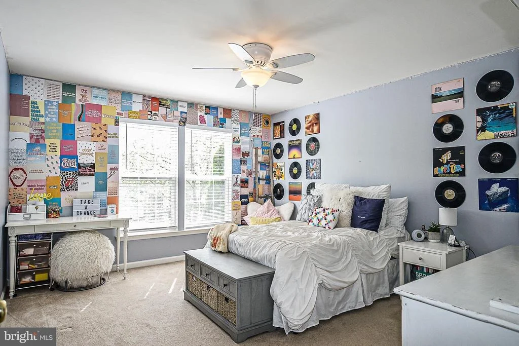 Photo of 26139 MURREY DRIVE