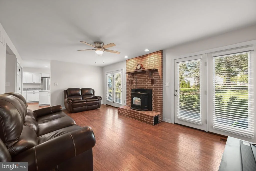 Photo of 1672 THRASHER DRIVE
