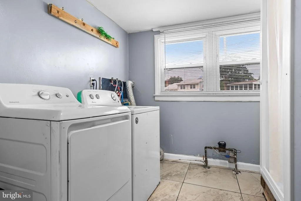 Photo of 200 HENDRICKSON