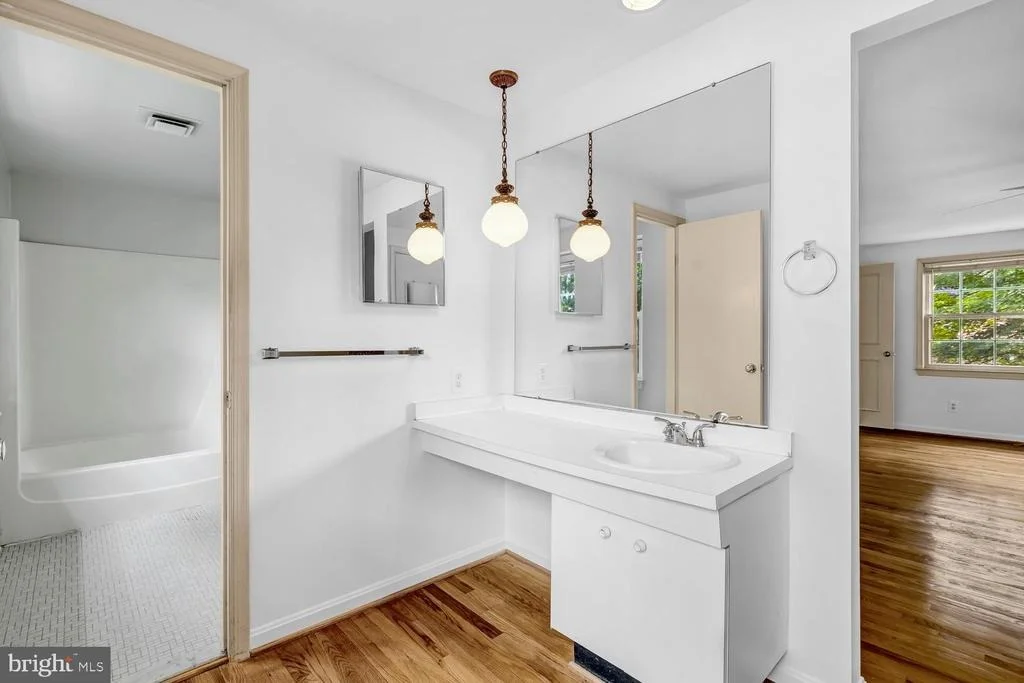 Photo of 4200 PICKERING PLACE