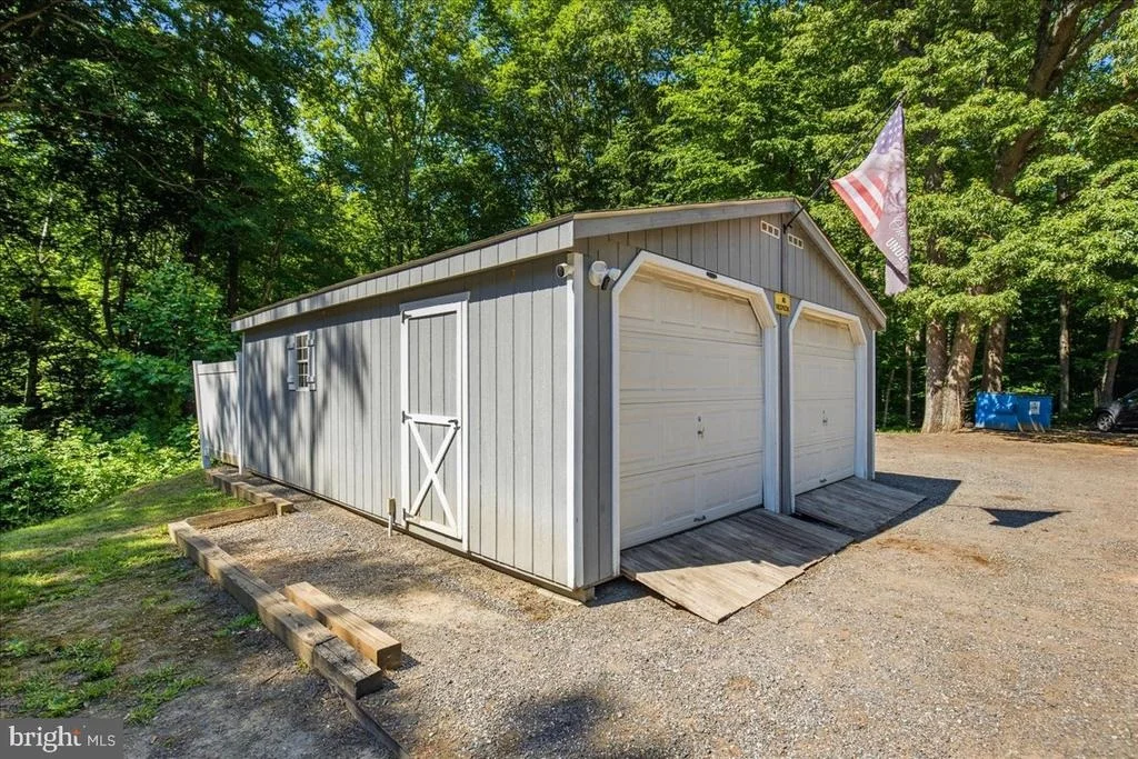 Photo of 1610 AVERY ROAD