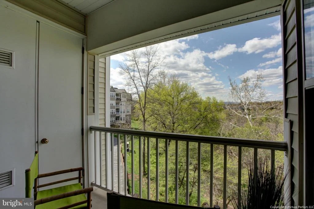 Photo of Unit 308 at 2500 WATERSIDE DRIVE