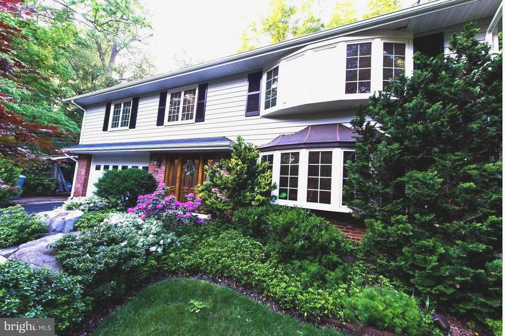 Photo of 1210 HUNTLY PLACE