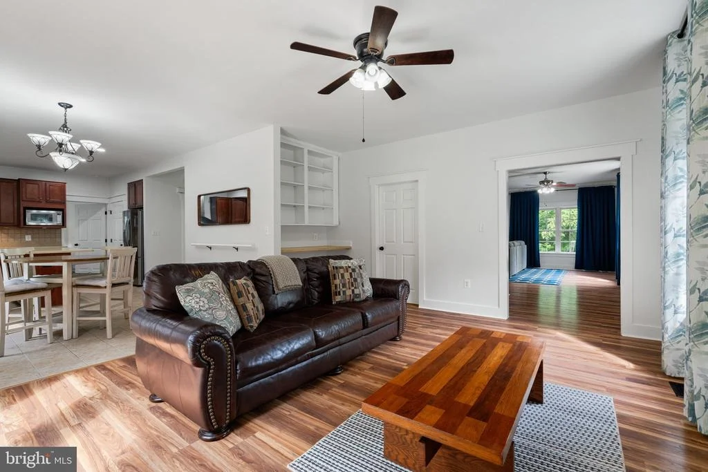 Photo of 208 MARKHAM FARM ROAD