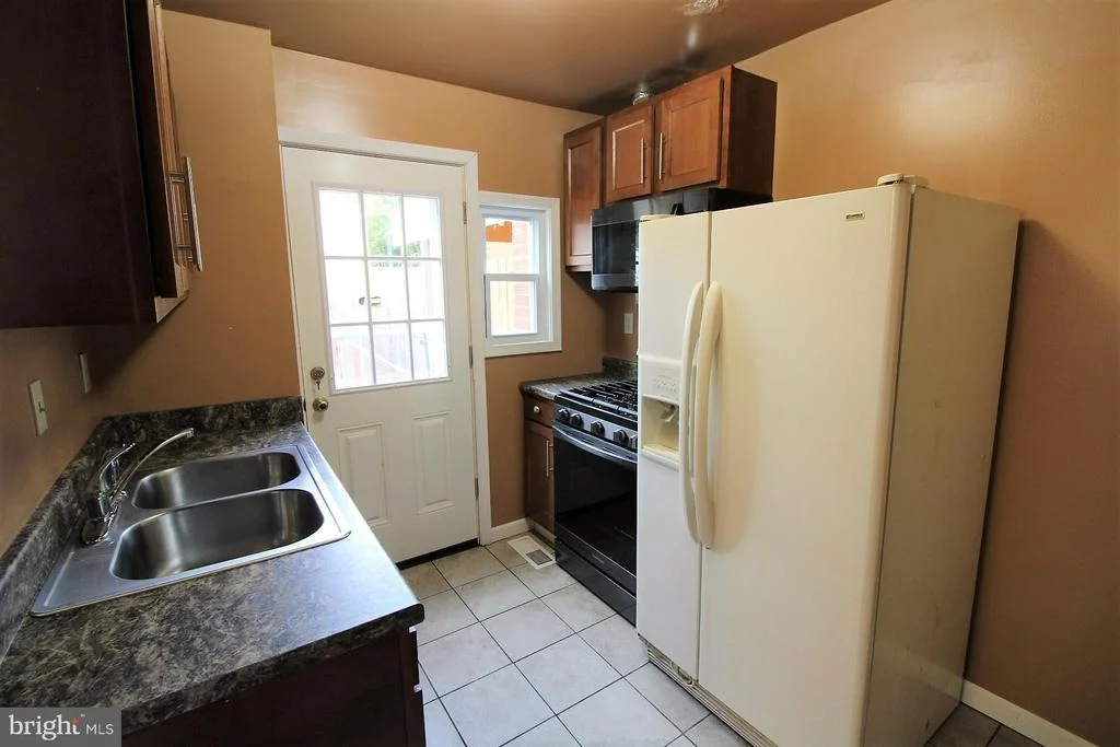 Photo of 11804 VALLEYWOOD DRIVE
