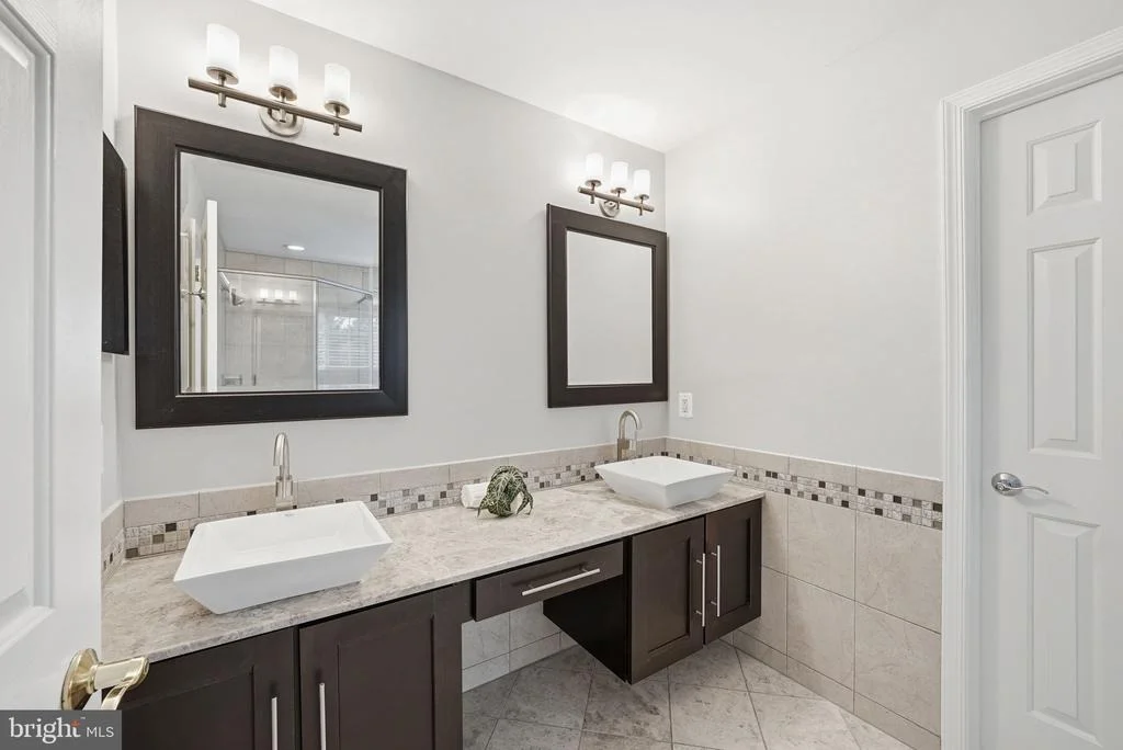 Photo of 44028 TAVERN DRIVE