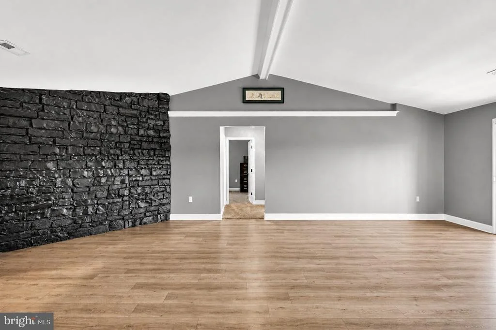 Photo of 11597 YEATS DRIVE