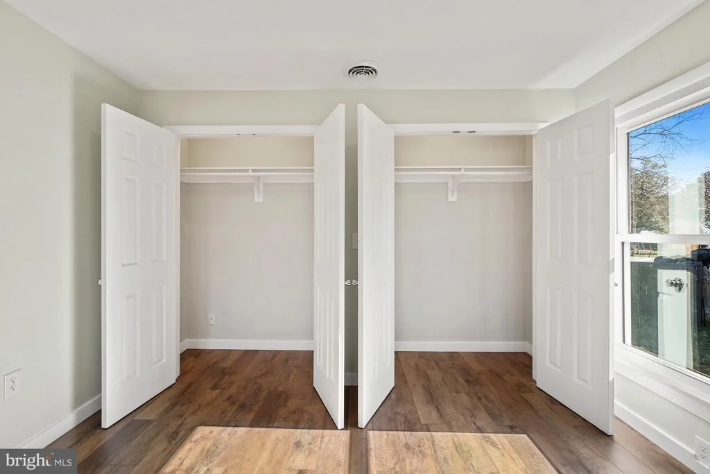 Photo of 1546 RIDGELY DRIVE