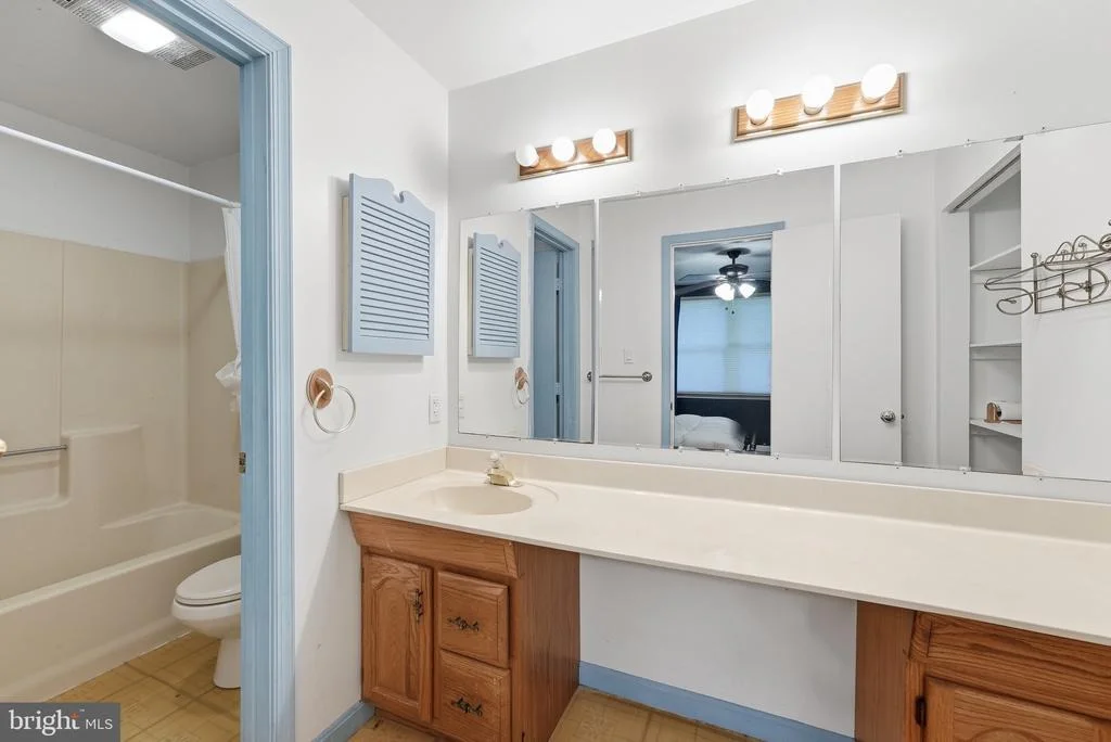 Photo of 3260 GREEN MEADOWS DRIVE