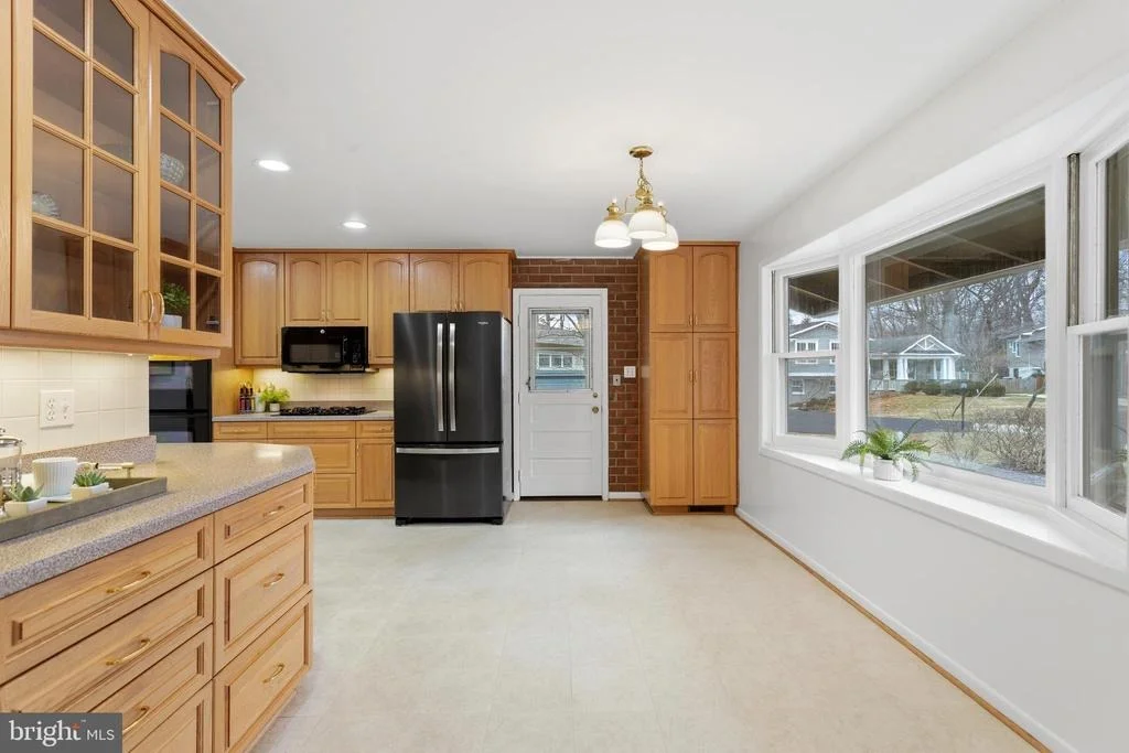 Photo of 11705 DEVILWOOD COURT