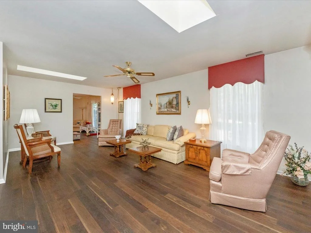 Photo of 814 COXSWAIN WAY