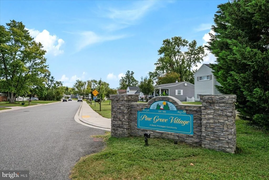 Photo of 2 SUNSET CIRCLE
