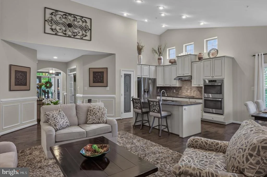 Photo of 1123 LONG FARM CIRCLE