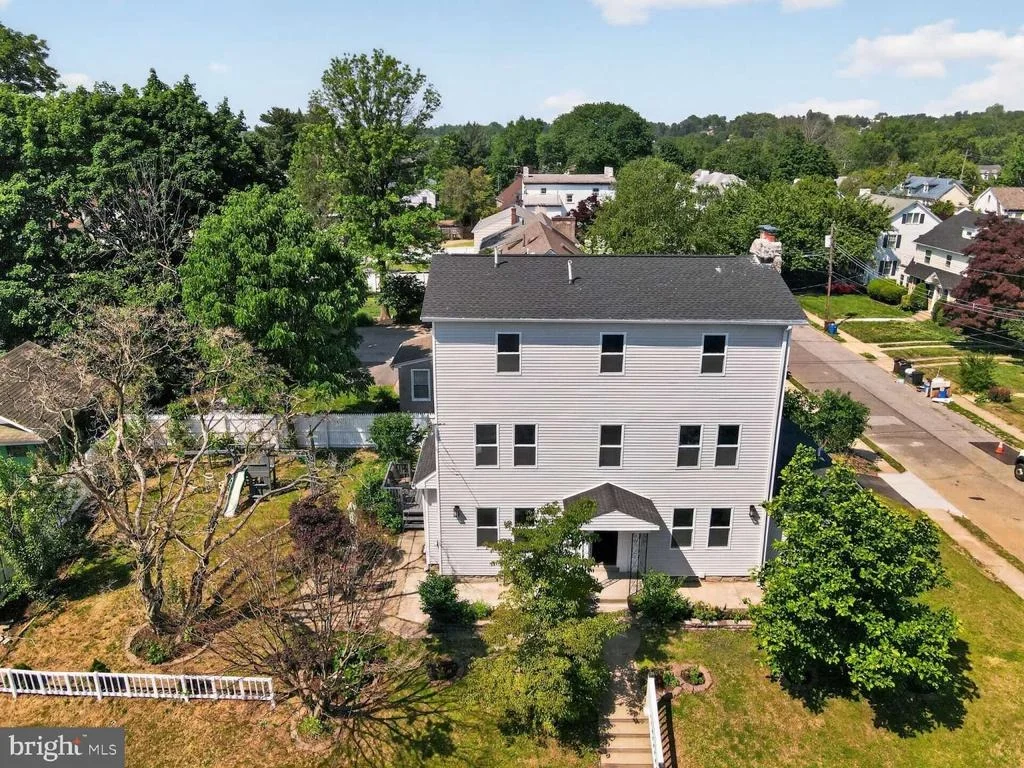 Photo of 270 WAYNE AVENUE