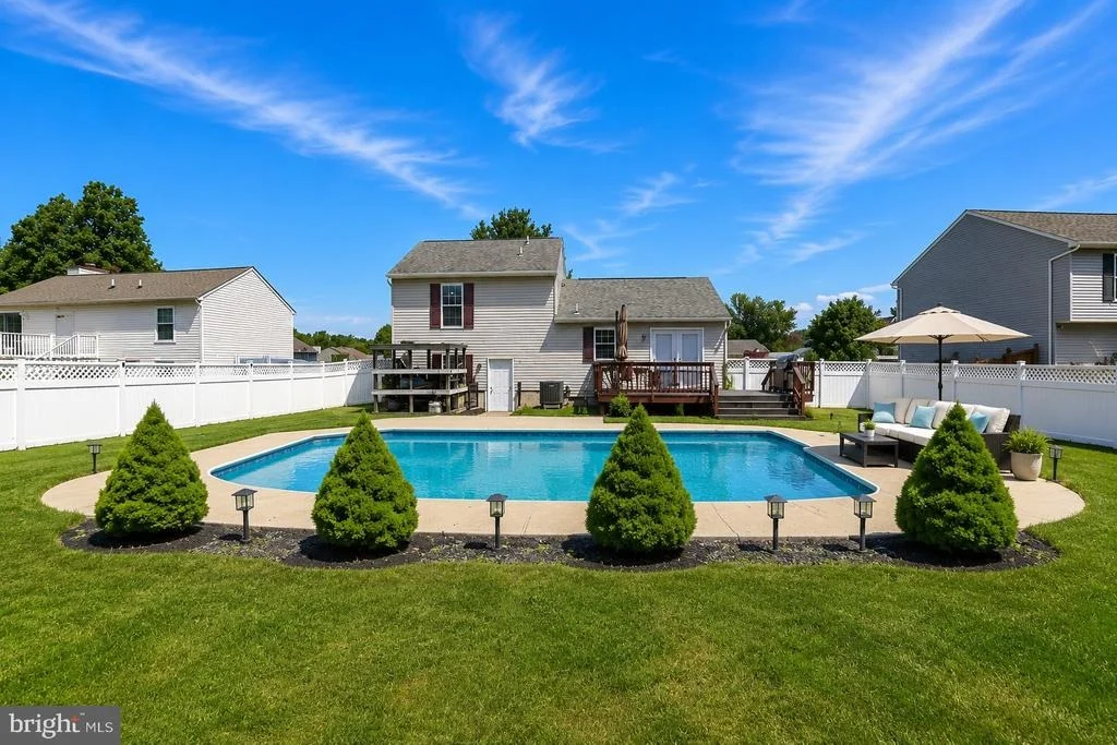 Photo of 903 HARVEY LANE