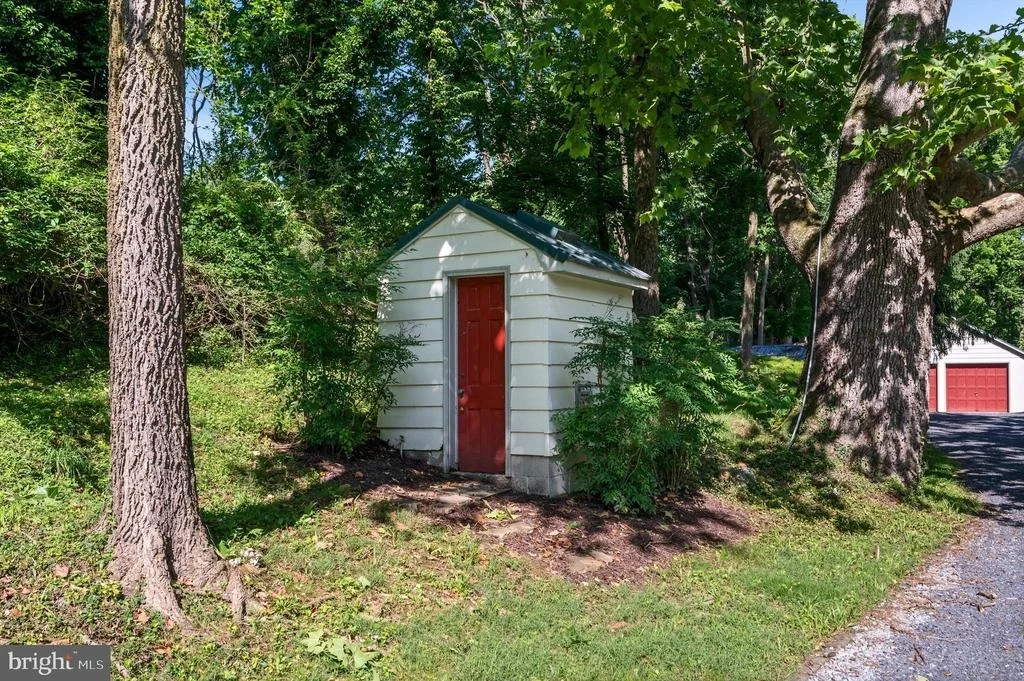 Photo of 6517 KABLETOWN ROAD