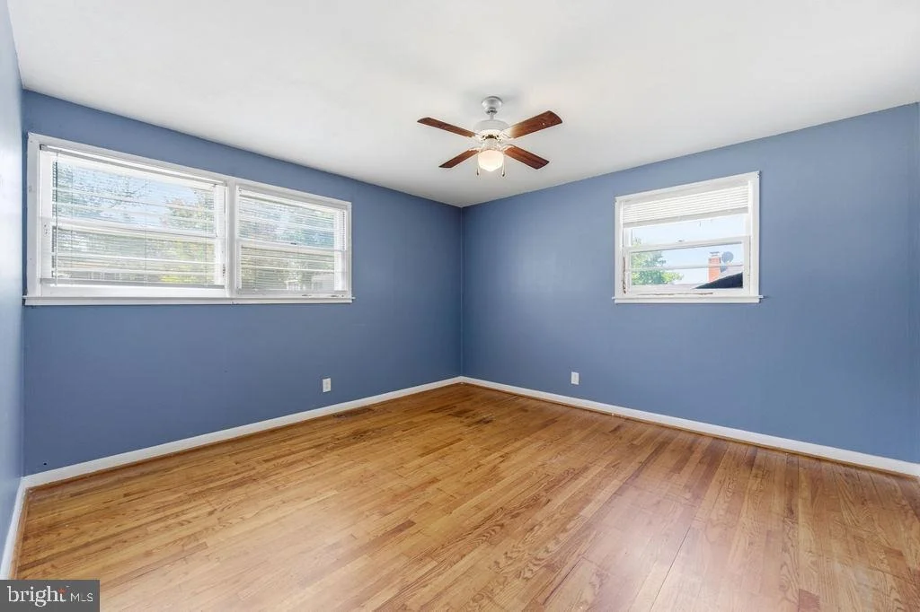 Photo of 9516 PARK AVENUE