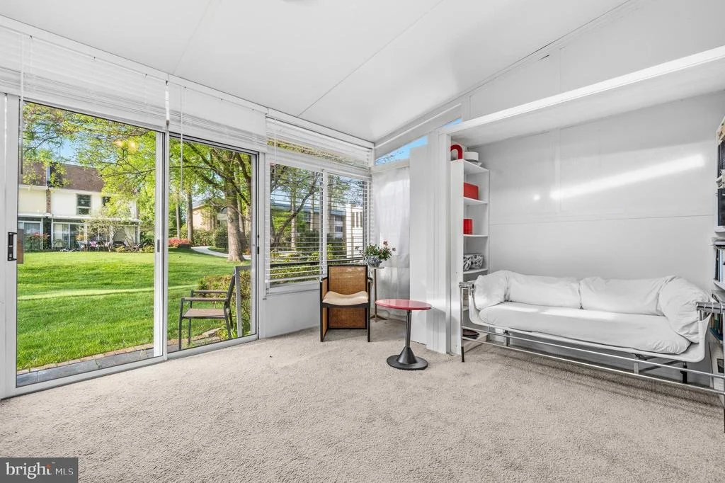 Photo of Unit 32F at 3590 GLENEAGLES DRIVE