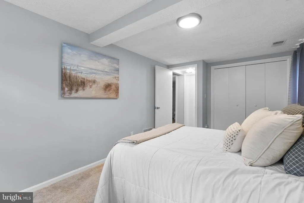 Photo of 287 NORTH DRIVE