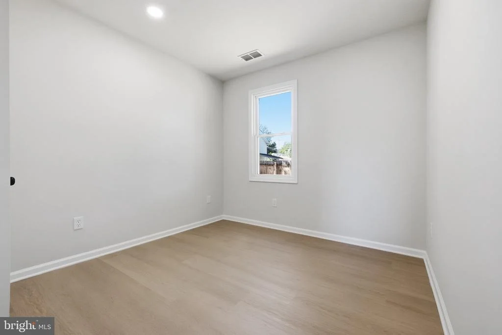 Photo of 805 WEST STREET